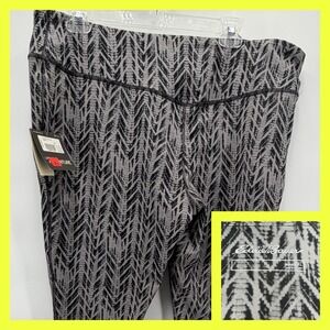 Eddie Bauer NWT Astir Capri Leggings Womens 2XL XXL Cinder Gray Print FreeDry